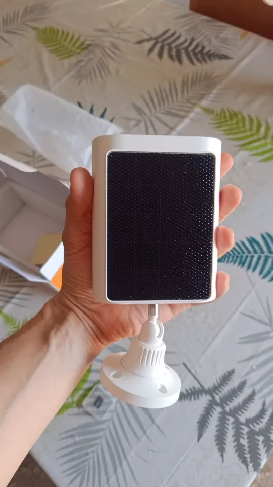 ALEVIO 2.5K Solar Camera Wireless Outdoor WIFI Cam Ultra Standby Time PIR Smart Light Color Night Vision AI Detect Battery Cam photo review