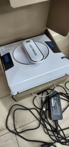 Window Cleaning Robot Liectroux YW509, 2-Way Water Spray,Home Glass Floor Wall Robot Window Cleaner,Laser Sensor,Smart Navigate photo review