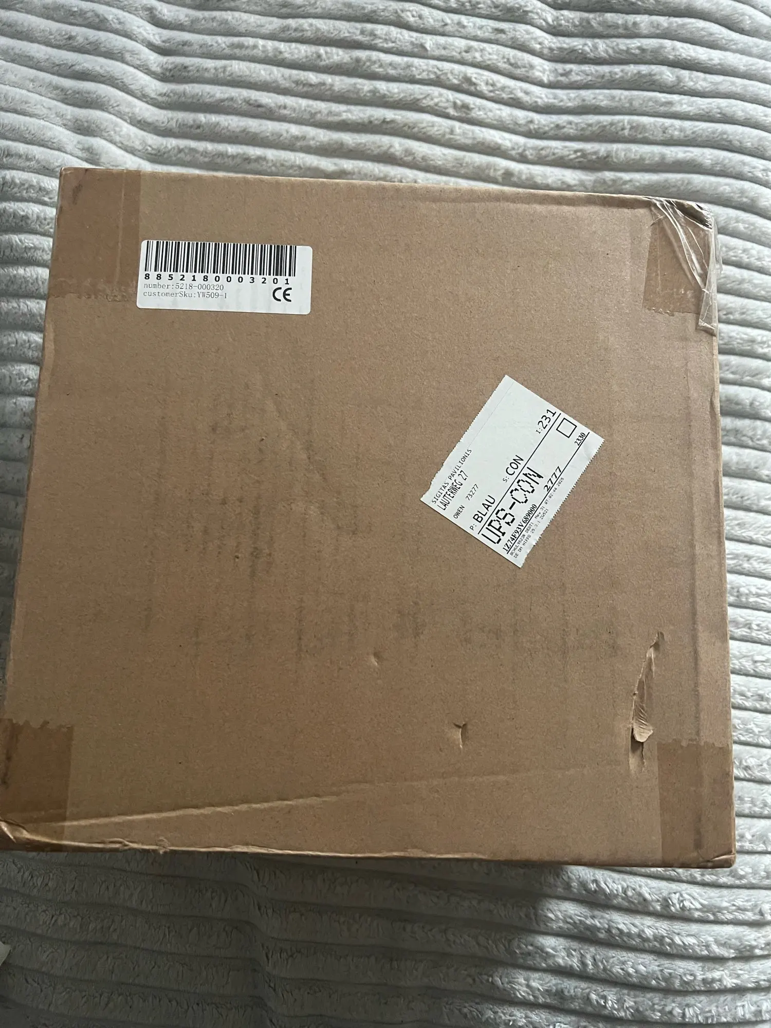 Window Cleaning Robot Liectroux YW509, 2-Way Water Spray,Home Glass Floor Wall Robot Window Cleaner,Laser Sensor,Smart Navigate photo review